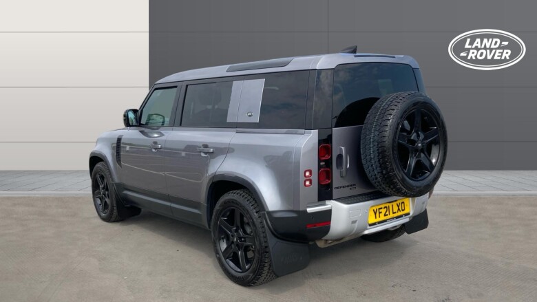 Land Rover Defender 3.0 D300 HSE 110 5dr Auto Diesel Estate